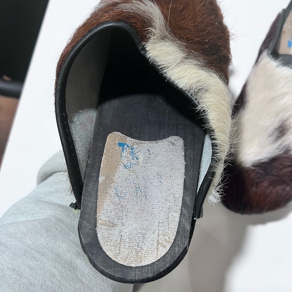 Tessa flex clogs in animal print cow cowhide made in Sweden wooden clog - Picture 6 of 9